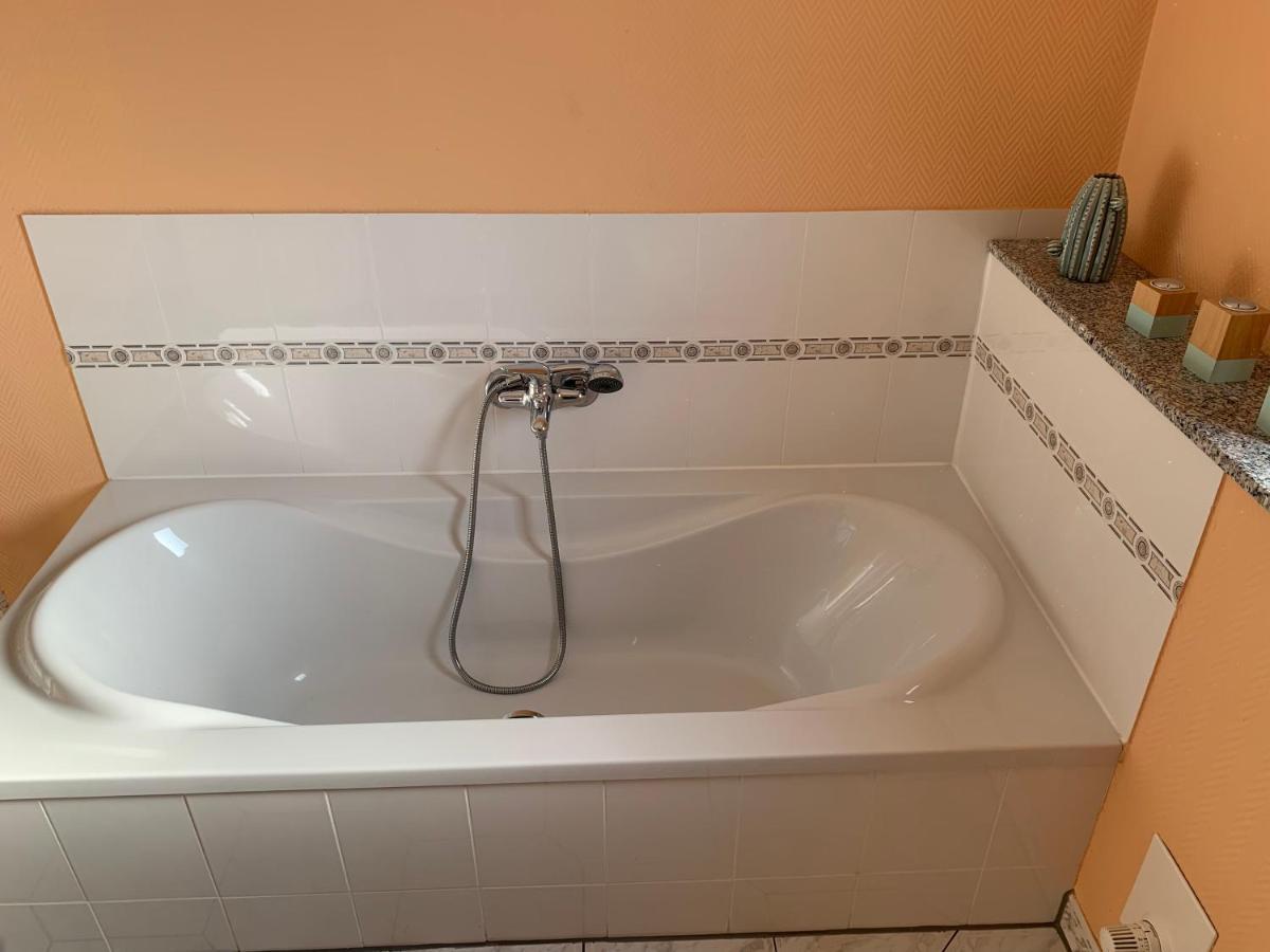 Ferienwohnung Bluetenstadt Leichlingen Buitenkant foto